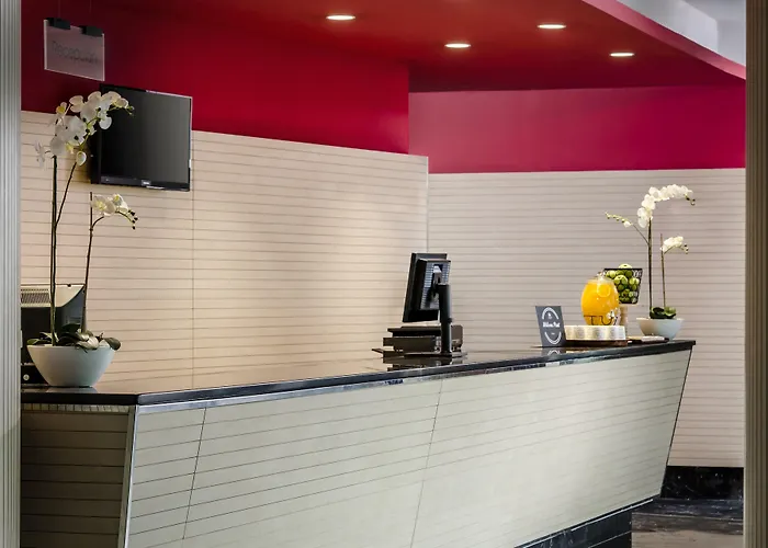 Hotell Eurostars Reina Felicia 4*