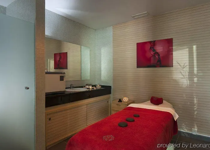 Hotell Eurostars Reina Felicia 4*